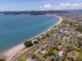 Ocean Whispers - Whitianga Holiday Home -  - 1194137 - thumbnail photo 35
