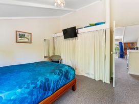 Trailside Escape - Lake Taupo Holiday Home -  - 1194354 - thumbnail photo 12