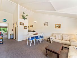 Trailside Escape - Lake Taupo Holiday Home -  - 1194354 - thumbnail photo 3