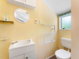 Trailside Escape - Lake Taupo Holiday Home -  - 1194354 - thumbnail photo 7