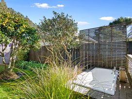 Brook Beauty - Nelson Holiday Home -  - 1194355 - thumbnail photo 16