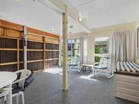 The Summer Bach at Cooks Beach -  - 1194438 - thumbnail photo 25