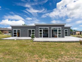 Parekaawa Playhouse - Motuoapa Holiday Home -  - 1195425 - thumbnail photo 1