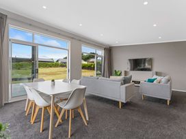 Parekaawa Playhouse - Motuoapa Holiday Home -  - 1195425 - thumbnail photo 8