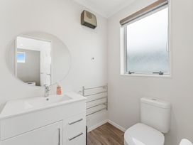 Parekaawa Playhouse - Motuoapa Holiday Home -  - 1195425 - thumbnail photo 23