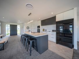 Breaksea Basecamp - Te Anau Holiday Home -  - 1195866 - thumbnail photo 10