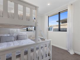 Coastal Chic - Papamoa Holiday Home -  - 1196118 - thumbnail photo 11