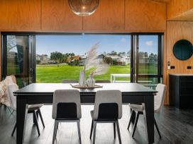 Sun House - Matarangi Holiday Home -  - 1196216 - thumbnail photo 5