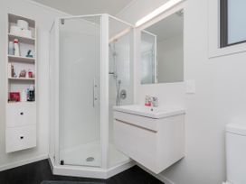 Sun House - Matarangi Holiday Home -  - 1196216 - thumbnail photo 11