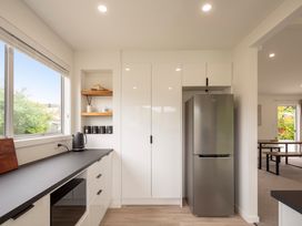 Newcastle Nook - Clyde Holiday Home -  - 1196668 - thumbnail photo 8