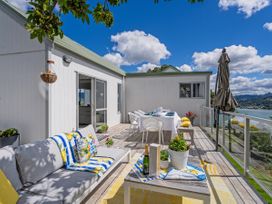 Panoramic Views on Paku - Tairua Family Retreat -  - 1197391 - thumbnail photo 9