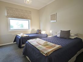 Relax on Richmond - Taranaki Holiday Home -  - 1197574 - thumbnail photo 17