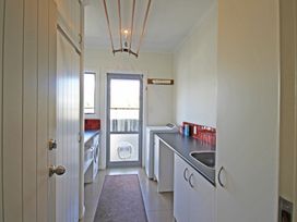 Relax on Richmond - Taranaki Holiday Home -  - 1197574 - thumbnail photo 23