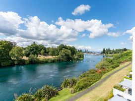 Riverlight Haven - Lake Taupo Holiday Home -  - 1197680 - thumbnail photo 37