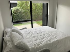 Northlake Hideaway - Wanaka Holiday Home -  - 1198337 - thumbnail photo 6