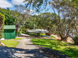 Te Uenga - Parekura Bay Holiday Home -  - 1199536 - thumbnail photo 23