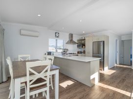 Ocean Haven - Whangamata Holiday home -  - 1200348 - thumbnail photo 12