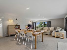 Alpine Escape - Wanaka Holiday Home -  - 1200423 - thumbnail photo 6