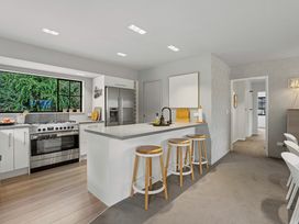 Alpine Escape - Wanaka Holiday Home -  - 1200423 - thumbnail photo 7