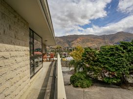 Alpine Escape - Wanaka Holiday Home -  - 1200423 - thumbnail photo 27