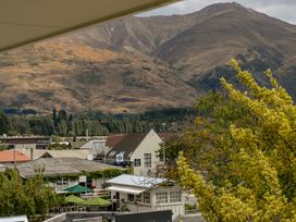 Alpine Escape - Wanaka Holiday Home -  - 1200423 - thumbnail photo 3