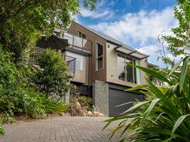 Camelot - Lake Taupo Holiday Home -  - 1200666 - thumbnail photo 2