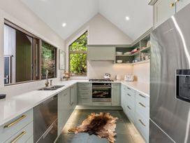 Camelot - Lake Taupo Holiday Home -  - 1200666 - thumbnail photo 10