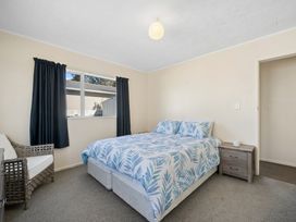 Bach to the Beach - Foxton Beach Holiday Home -  - 1201099 - thumbnail photo 13