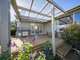 Darling on Dorizac - Te Anau Holiday Home -  - 1201995 - thumbnail photo 2