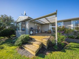 Darling on Dorizac - Te Anau Holiday Home -  - 1201995 - thumbnail photo 4