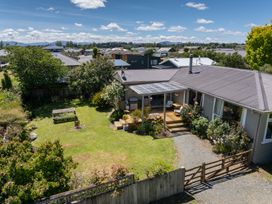 Darling on Dorizac - Te Anau Holiday Home -  - 1201995 - thumbnail photo 30