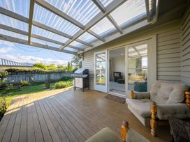 Darling on Dorizac - Te Anau Holiday Home -  - 1201995 - thumbnail photo 3