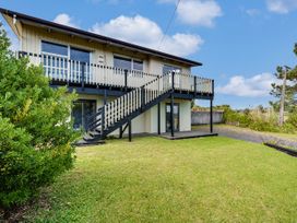 Kaitoke Vista - Raglan Holiday Home -  - 1202702 - thumbnail photo 23