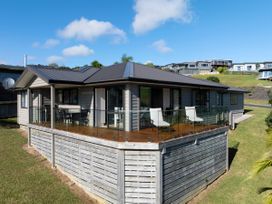 Bay View Escape  - Cable bay Holiday Home -  - 1204628 - thumbnail photo 24