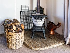Scottbase - Waimarino Holiday Home -  - 1204822 - thumbnail photo 10