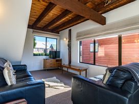 Scottbase - Waimarino Holiday Home -  - 1204822 - thumbnail photo 11
