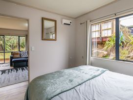 Snow Retreat - Waimarino Holiday Home -  - 1205404 - thumbnail photo 15