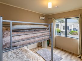 Snow Retreat - Waimarino Holiday Home -  - 1205404 - thumbnail photo 20