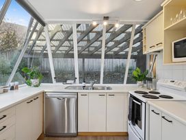 Alpine Horizon - Queenstown Holiday Home -  - 1205770 - thumbnail photo 7