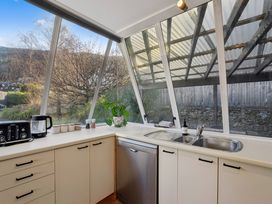 Alpine Horizon - Queenstown Holiday Home -  - 1205770 - thumbnail photo 8
