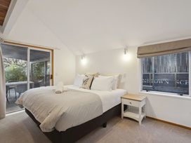 Alpine Horizon - Queenstown Holiday Home -  - 1205770 - thumbnail photo 14