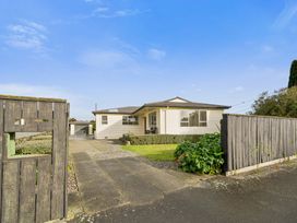 Sundown on Grove - Martinborough Holiday Home -  - 1205983 - thumbnail photo 1