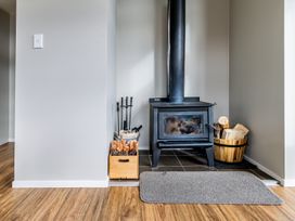 Mountainview Glimpse - Ohakune Holiday Home -  - 1206113 - thumbnail photo 8