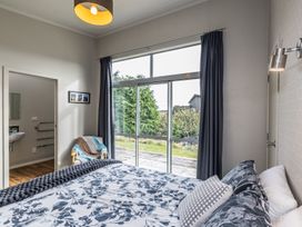 Mountainview Glimpse - Ohakune Holiday Home -  - 1206113 - thumbnail photo 12