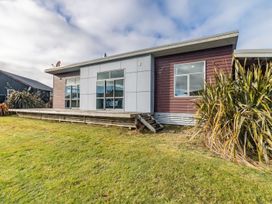 Mountainview Glimpse - Ohakune Holiday Home -  - 1206113 - thumbnail photo 1