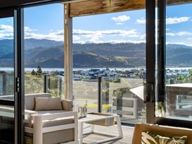 Panorama View Retreat - Bachcare Holiday Home -  - 1206446 - thumbnail photo 8
