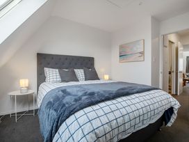 Urban Oasis - Christchurch Holiday Home -  - 1207472 - thumbnail photo 15