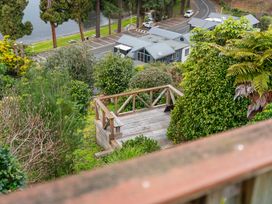 Lakeside Lookout - Acacia Bay Holiday Home -  - 1207749 - thumbnail photo 20