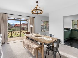 Meadowstone Vista - Wanaka Holiday Home -  - 1208204 - thumbnail photo 9