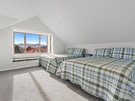 Meadowstone Vista - Wanaka Holiday Home -  - 1208204 - thumbnail photo 19
